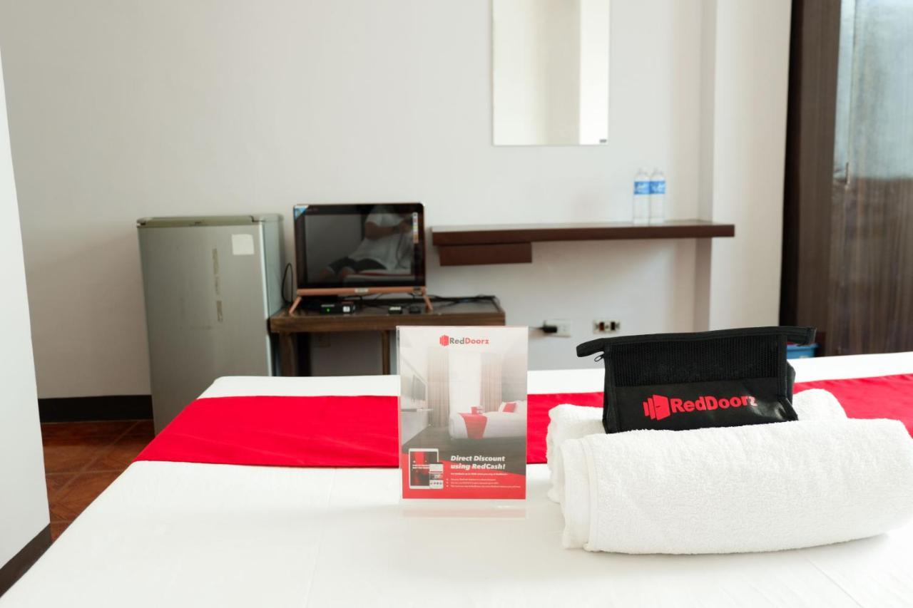 Reddoorz Near Maribago Barangay Hall Lapu-Lapu City Exterior photo