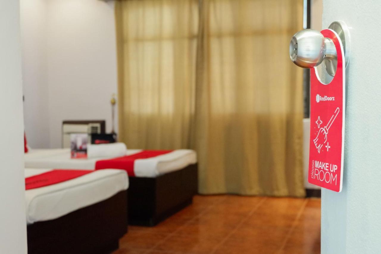 Reddoorz Near Maribago Barangay Hall Lapu-Lapu City Exterior photo